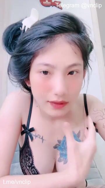 Phòng live yylive idol tiktok Huỳnh Bảo Trân bím hồng vú bự live show khỏa thân p8
